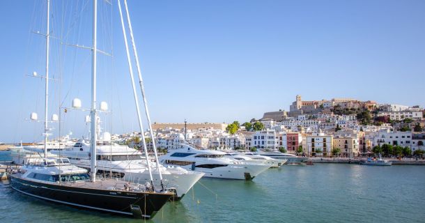 Ibiza: mucho por descubrir desde el mar