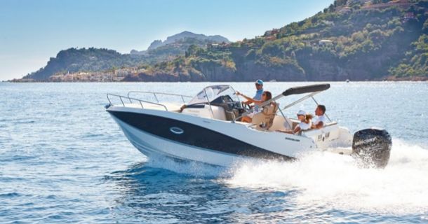 ¿QUÉ DOCUMENTACIÓN DEBO LLEVAR SIEMPRE A MANO EN EL BARCO?