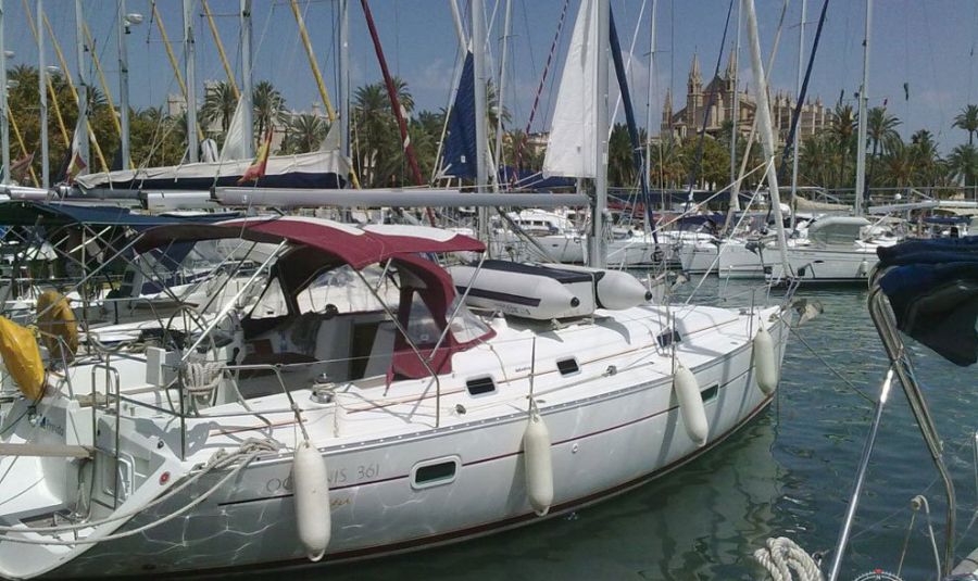 EL IMPUESTO DE MATRICULACIÓN EN EL CHÁRTER POR PLAZA O POR HORAS