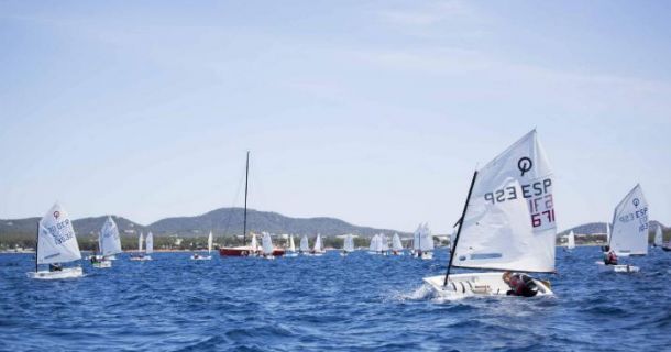 Reparto de premios en el Trofeo Endesa de Santa Eulària