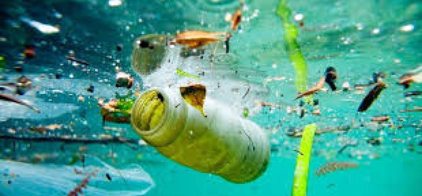 A diario se retiran 100 kilos de residuos de nuestras costas