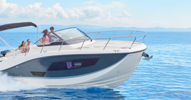 Quicksilver Activ 875 Sundeck: el nuevo emblema de las Sundeck