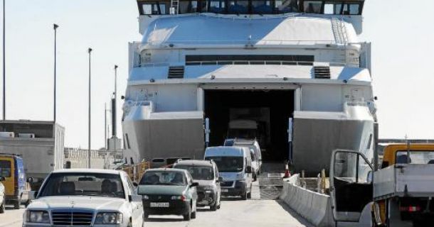 El tráfico entre Formentera e Ibiza se reduce en 20.000 personas entre enero y agosto de este año