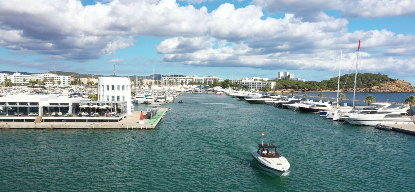 Amarrados a la buena vida: yates en alquiler desde 1.000 euros